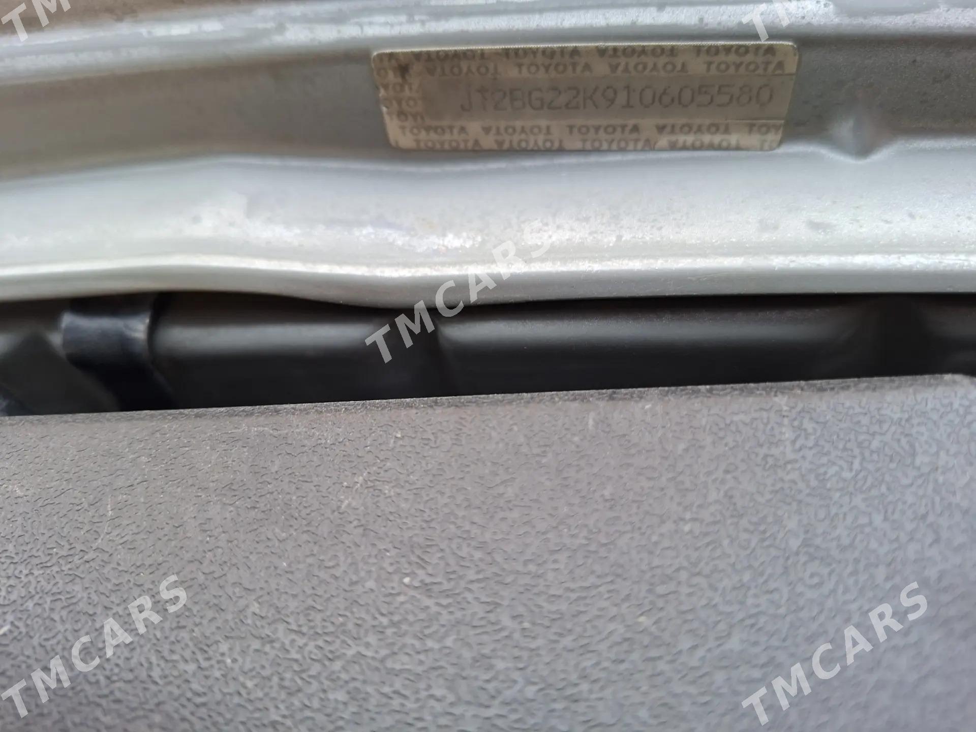 Toyota Camry 2001 - 160 000 TMT - Дашогуз - img 4