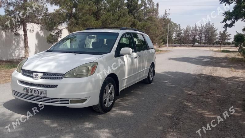 Toyota Sienna 2005 - 180 000 TMT - Анев - img 2