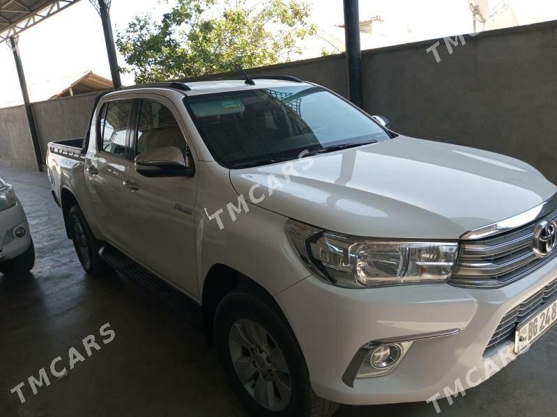 Toyota Hilux 2017 - 510 000 TMT - Джебел - img 5