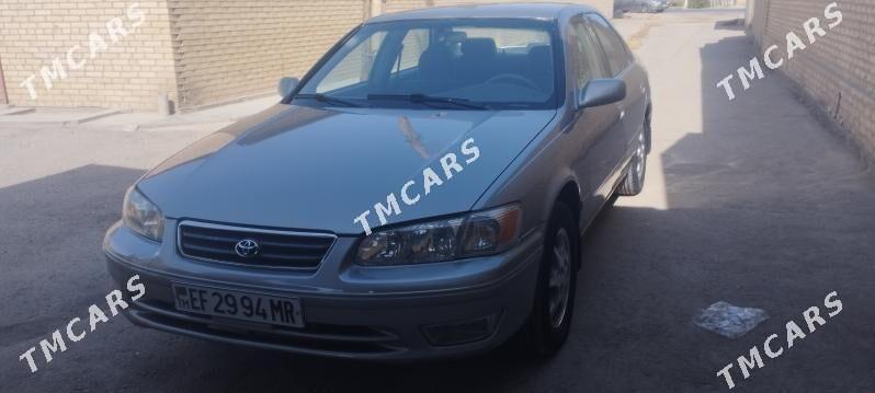 Toyota Camry 2001 - 128 000 TMT - Мургап - img 4