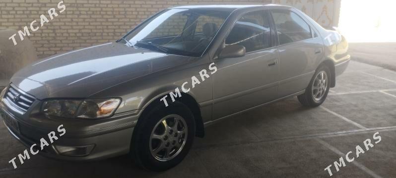 Toyota Camry 2001 - 128 000 TMT - Мургап - img 3