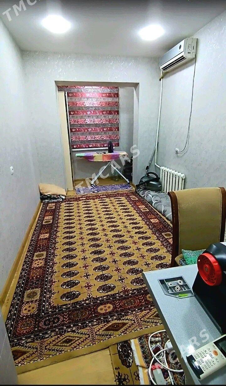 Gowdan W Ýubileýni 2 uly 1kiçi - Гаудан "В" - img 3