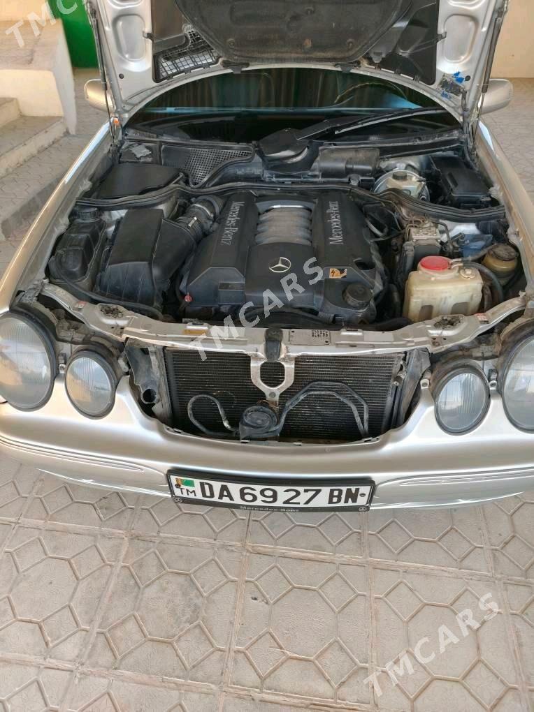 Mercedes-Benz E430 2000 - 115 000 TMT - Gyzylarbat - img 1