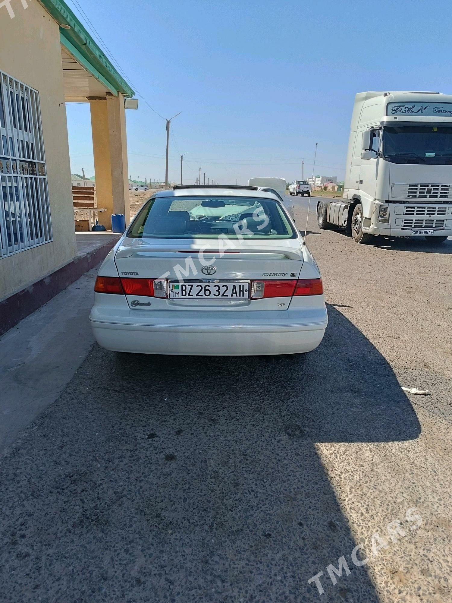 Toyota Camry 2001 - 175 000 TMT - Серахс - img 5