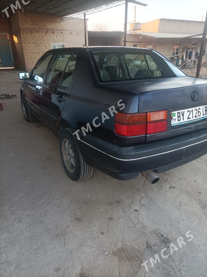 Volkswagen Golf 1993 - 21 000 TMT - Халач - img 1