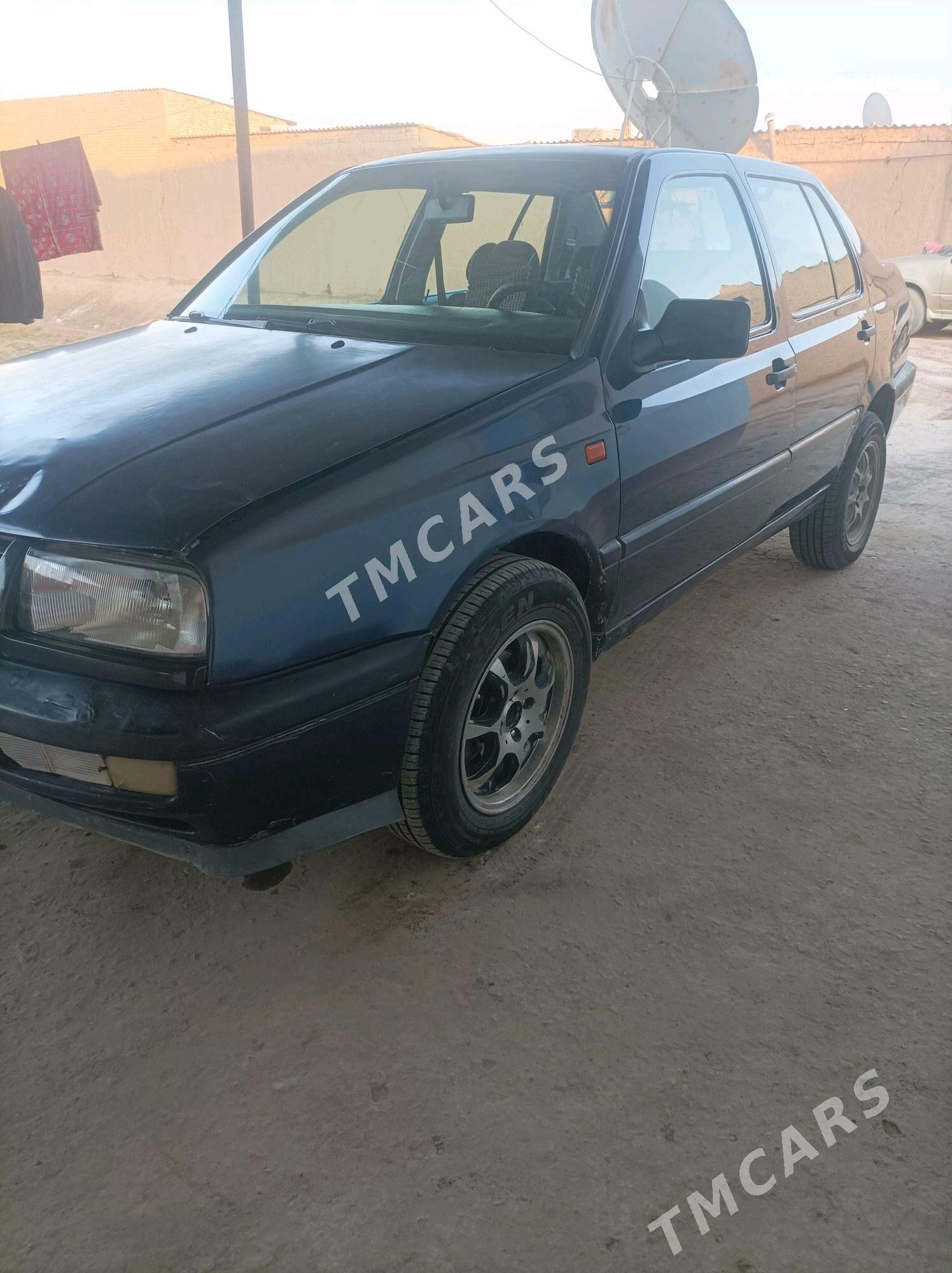 Volkswagen Golf 1993 - 21 000 TMT - Халач - img 4