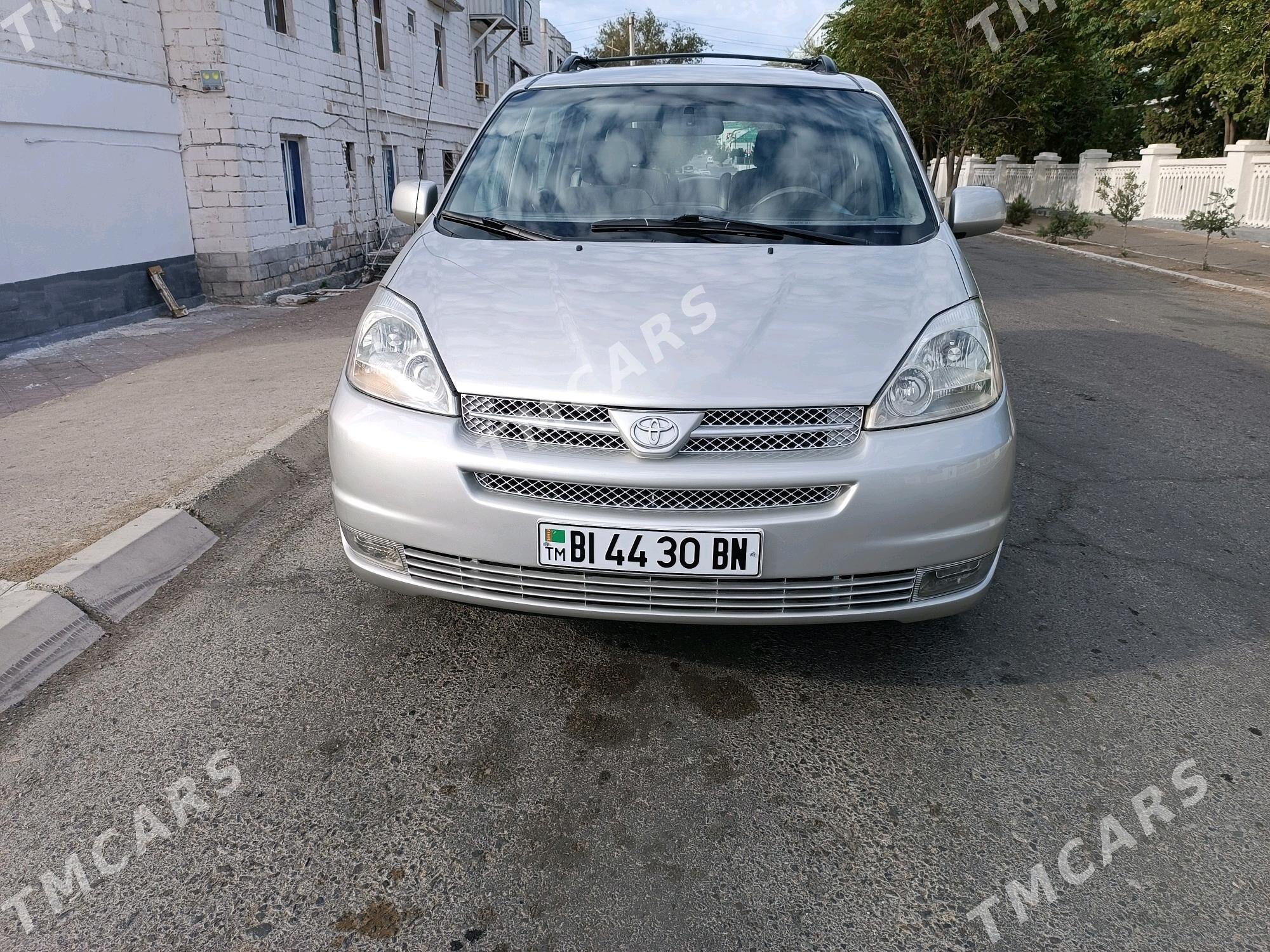 Toyota Sienna 2004 - 218 000 TMT - Türkmenbaşy - img 3