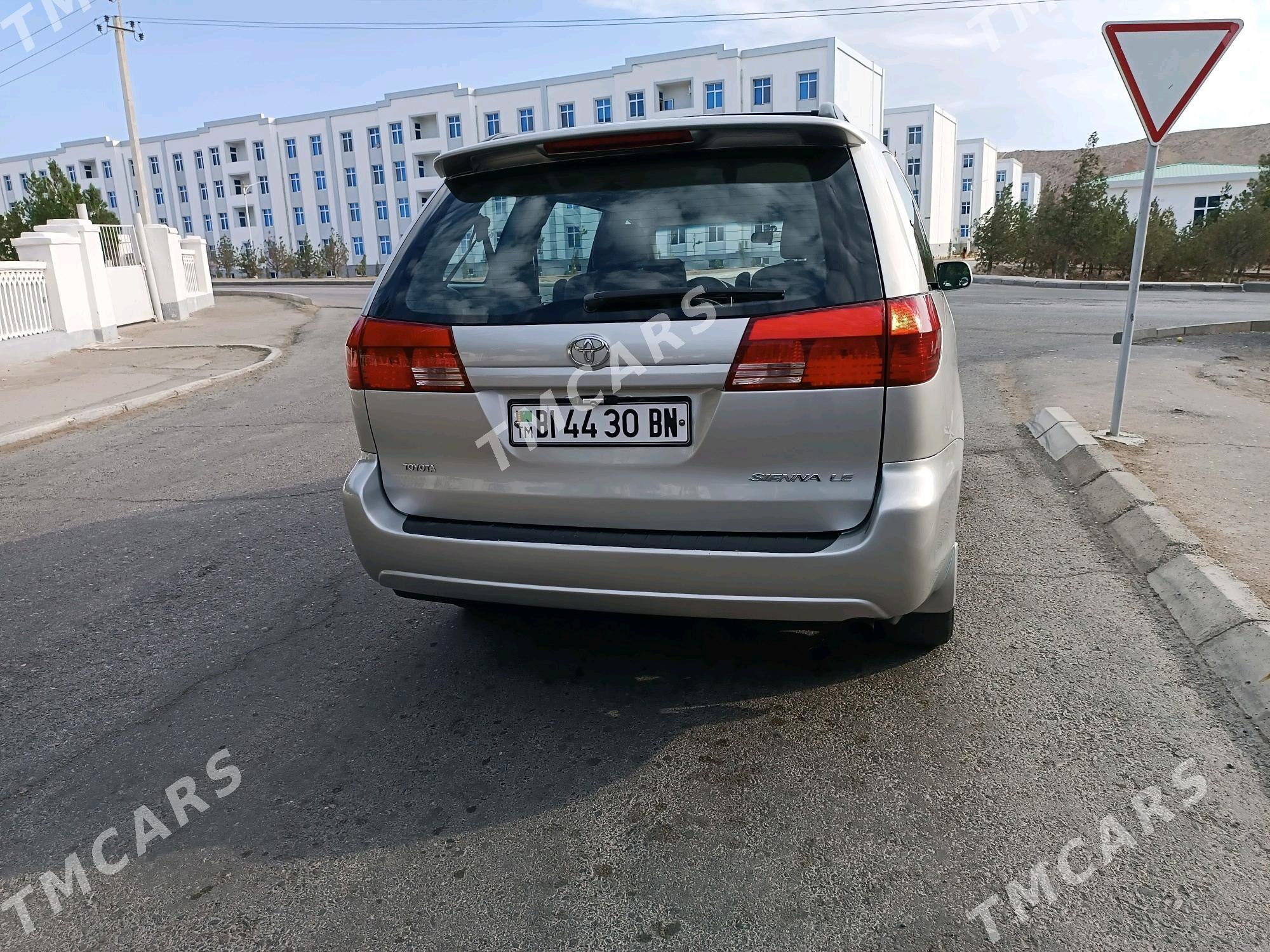 Toyota Sienna 2004 - 218 000 TMT - Türkmenbaşy - img 4