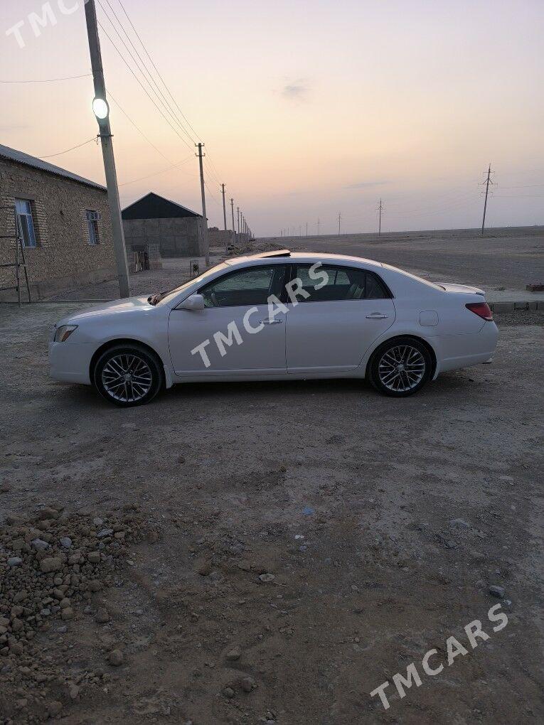Toyota Avalon 2005 - 145 000 TMT - Гызыларбат - img 5
