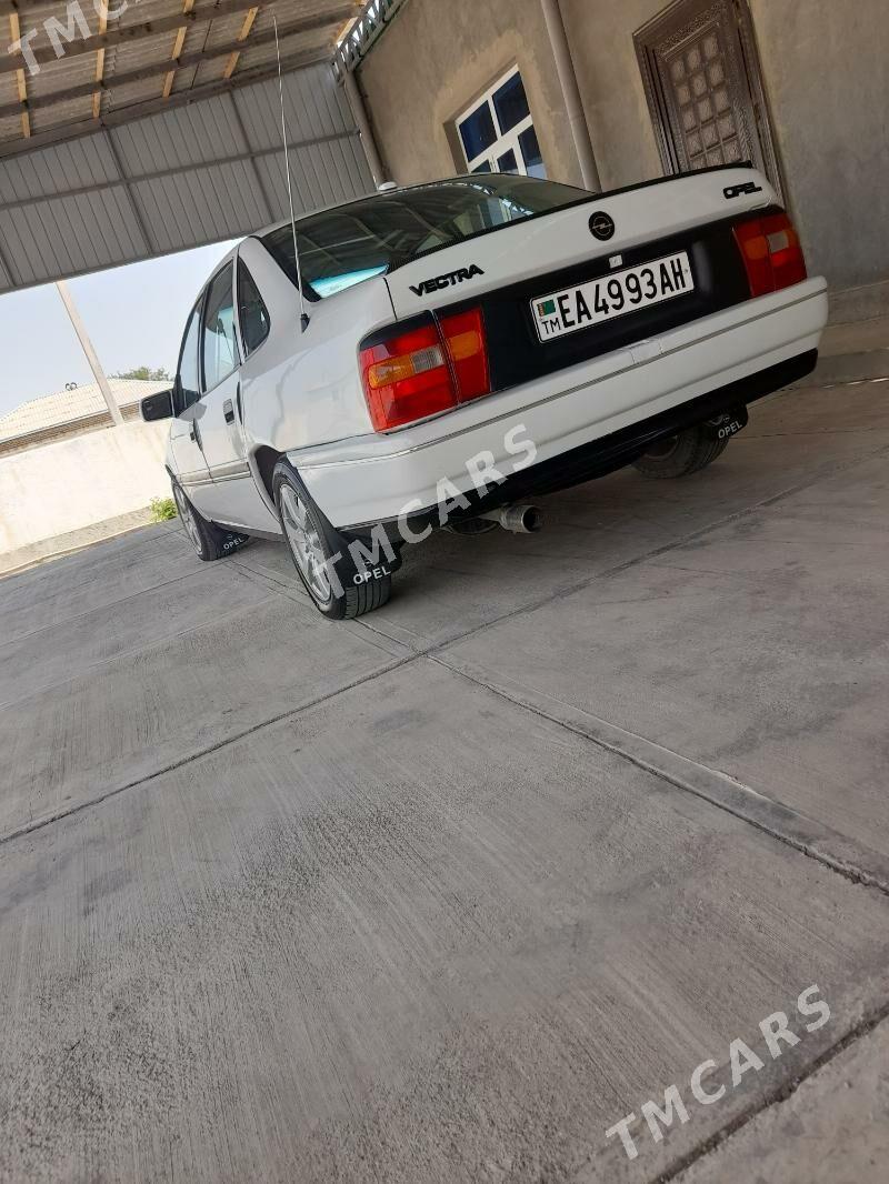 Opel Vectra 1991 - 45 000 TMT - Бахарден - img 5