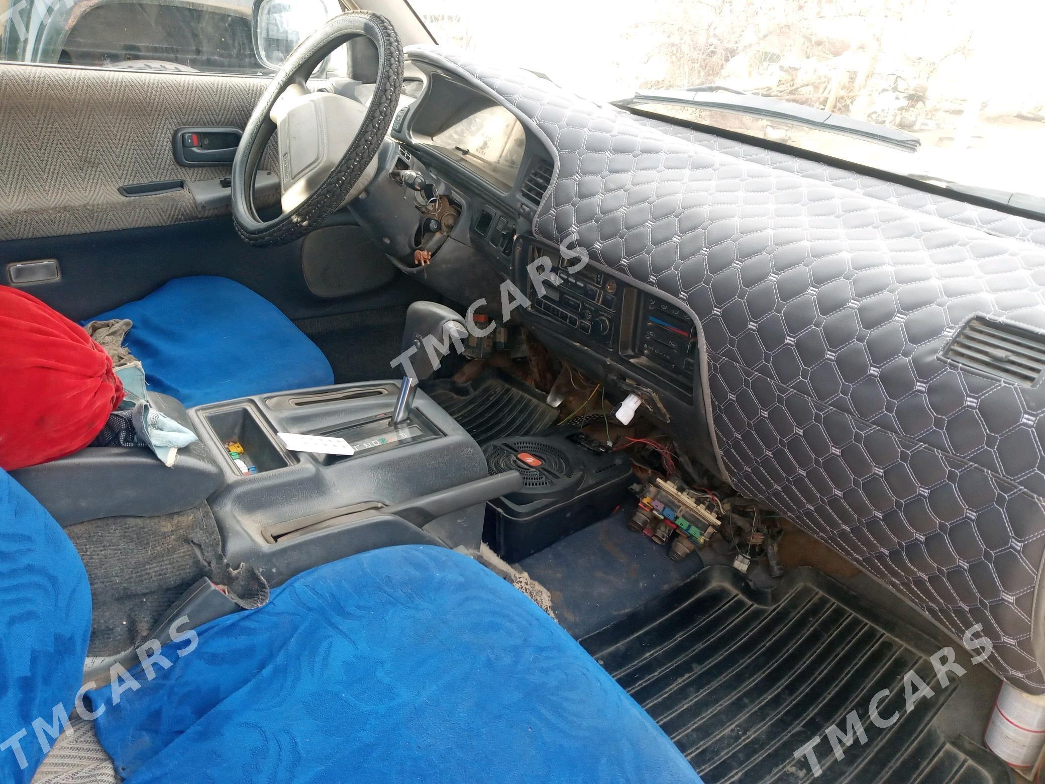 Toyota Town Ace 1992 - 40 000 TMT - Губадаг - img 3