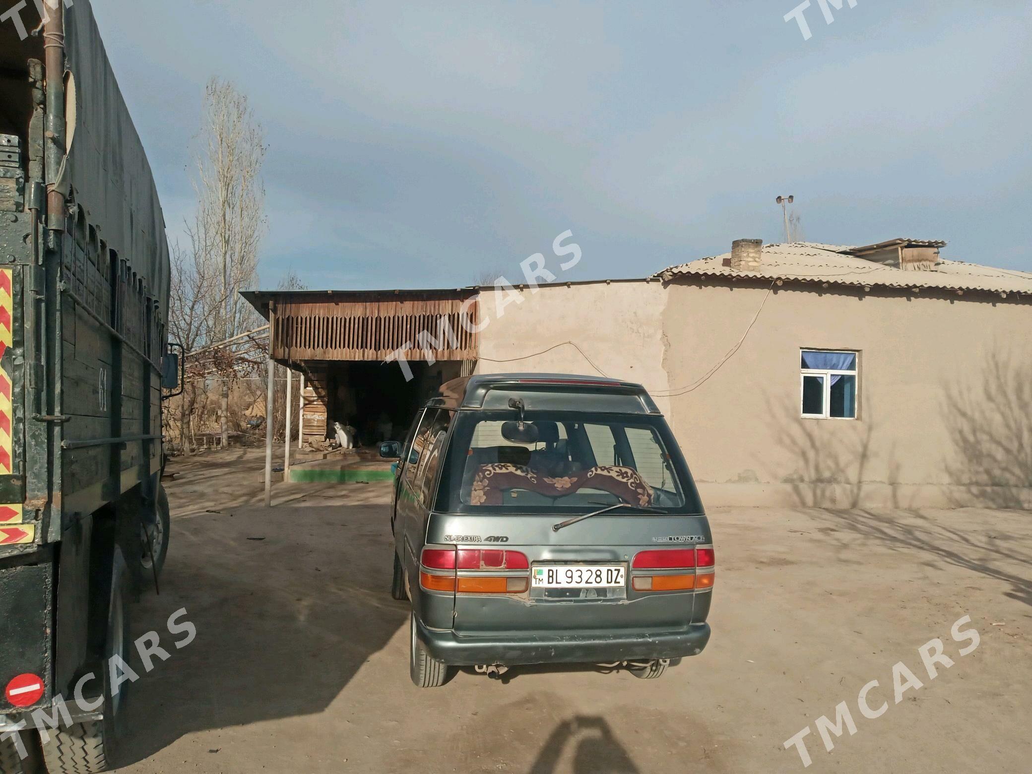 Toyota Town Ace 1992 - 40 000 TMT - Губадаг - img 5