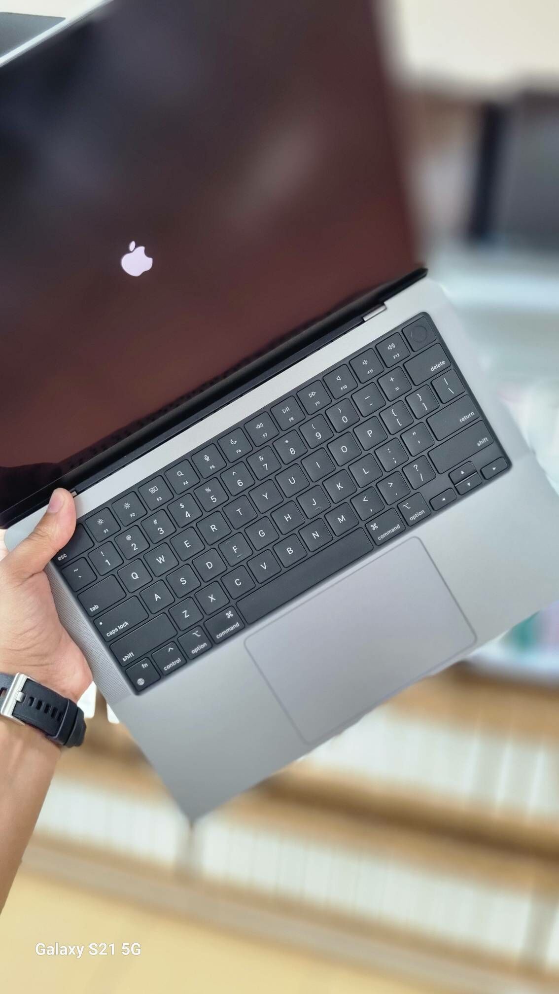 MacBook Pro14/16GB/512GB/M1pro - Ашхабад - img 6