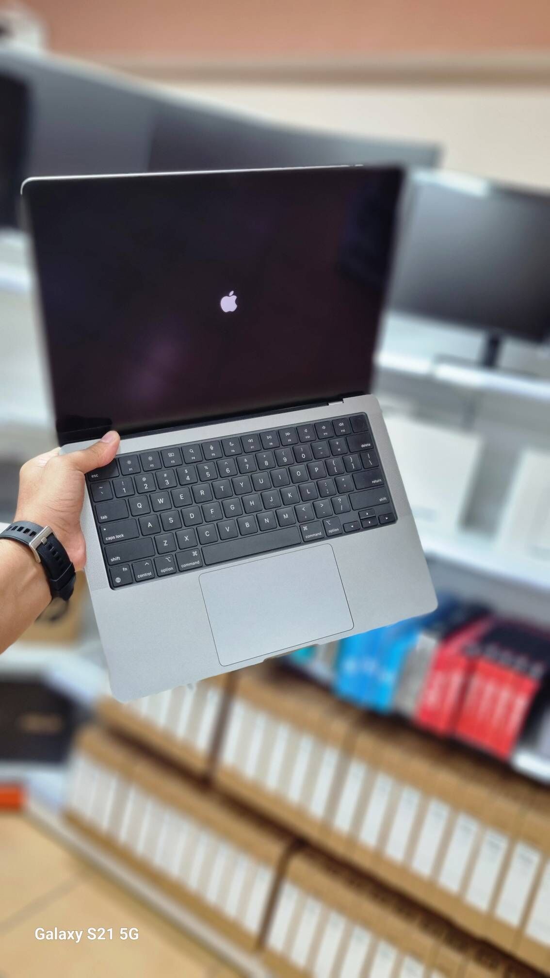 MacBook Pro14/16GB/512GB/M1pro - Ашхабад - img 5