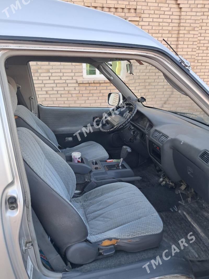 Toyota Town Ace 1993 - 62 000 TMT - Kerki - img 2