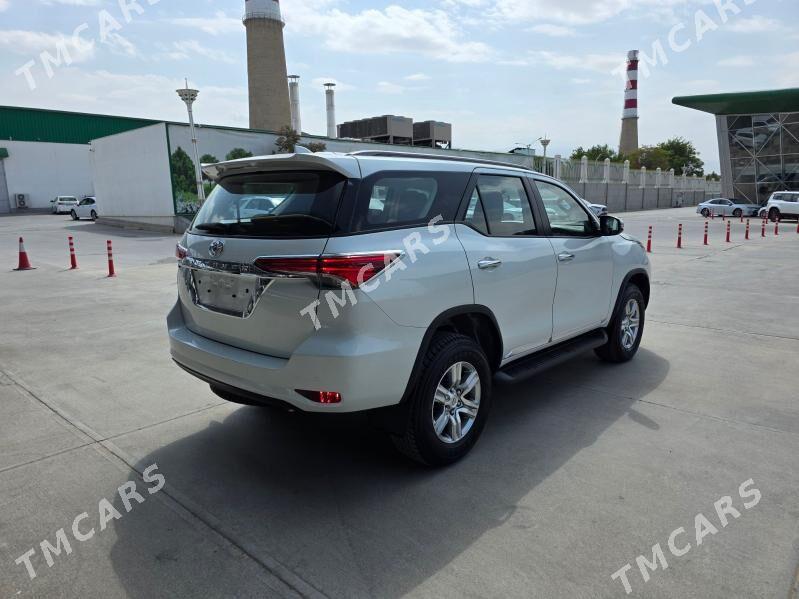 Toyota Fortuner 2024 - 656 600 TMT - Aşgabat - img 3