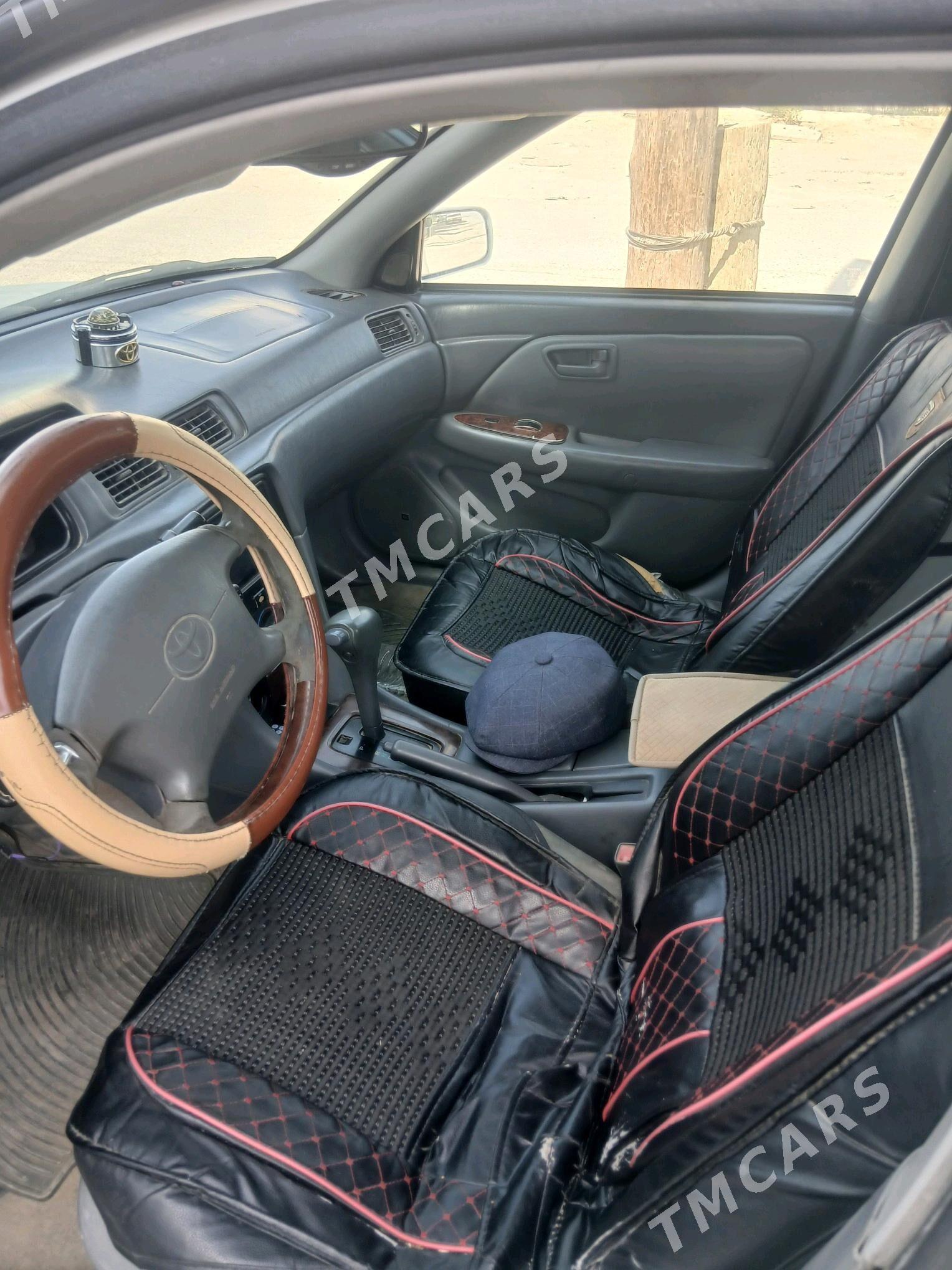 Toyota Camry 2001 - 135 000 TMT - Халач - img 4