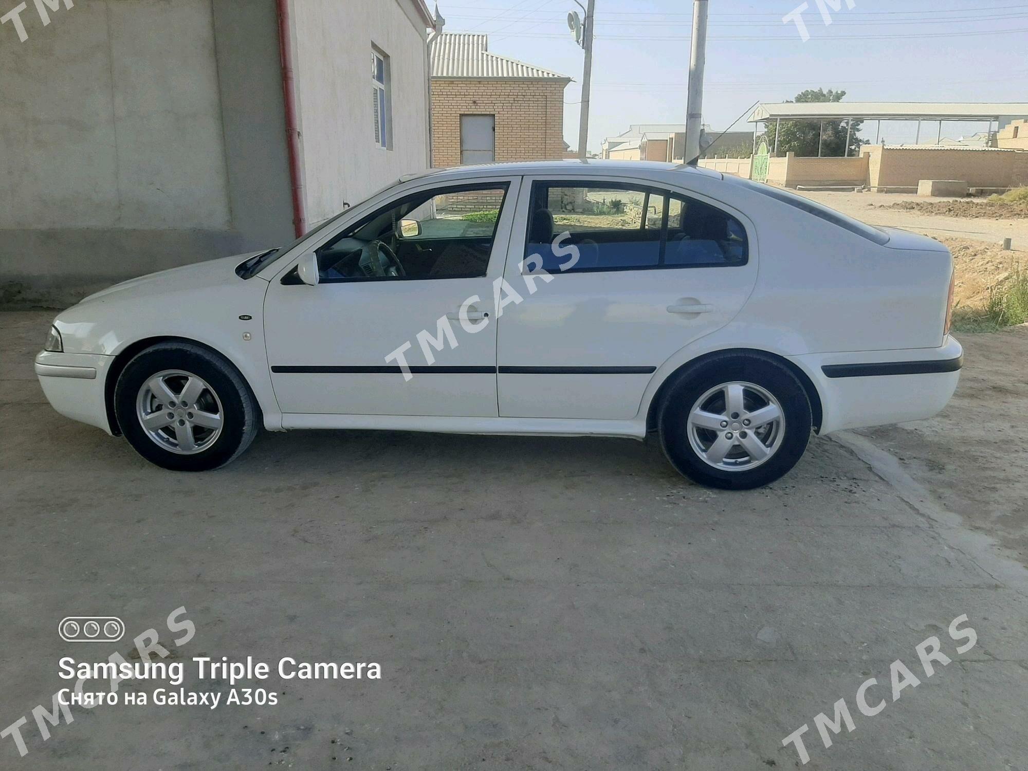 Skoda Octavia​ 2003 - 59 000 TMT - Векильбазар - img 4