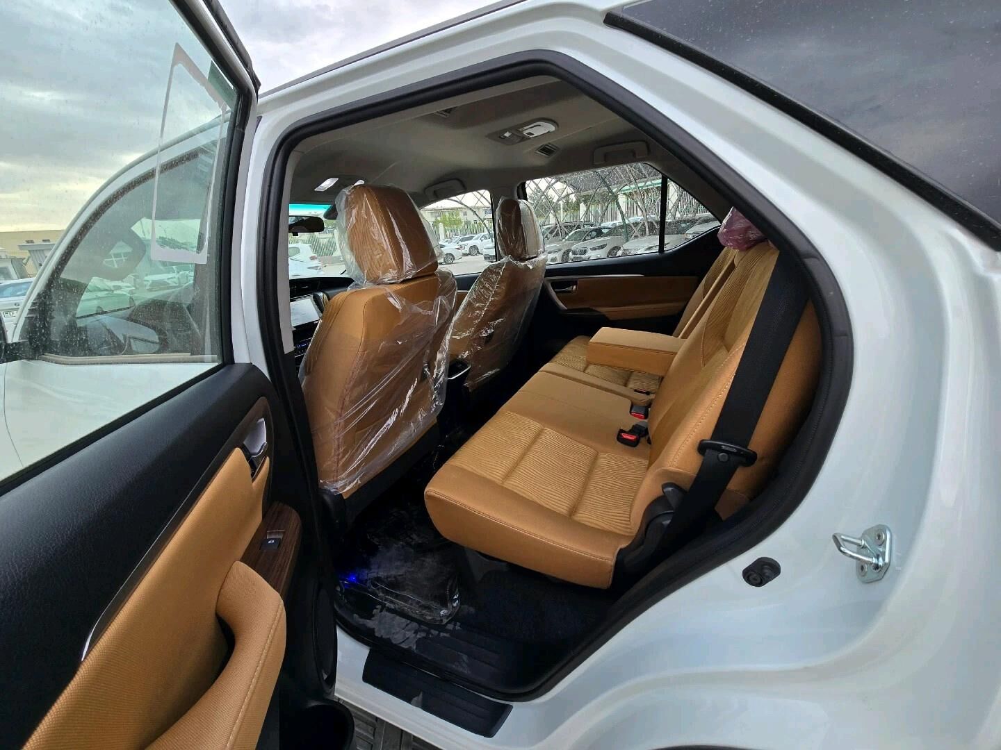 Toyota Fortuner 2024 - 660 000 TMT - 11 mkr - img 9