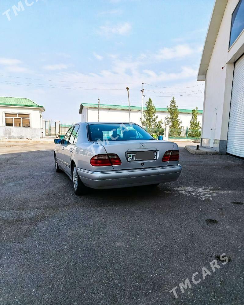Mercedes-Benz E320 1997 - 70 000 TMT - Aşgabat - img 2