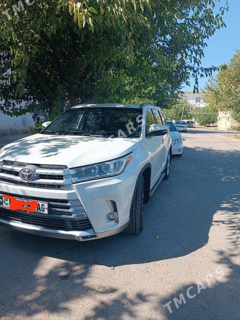 Toyota Highlander 2019 - 398 000 TMT - Ашхабад - img 2