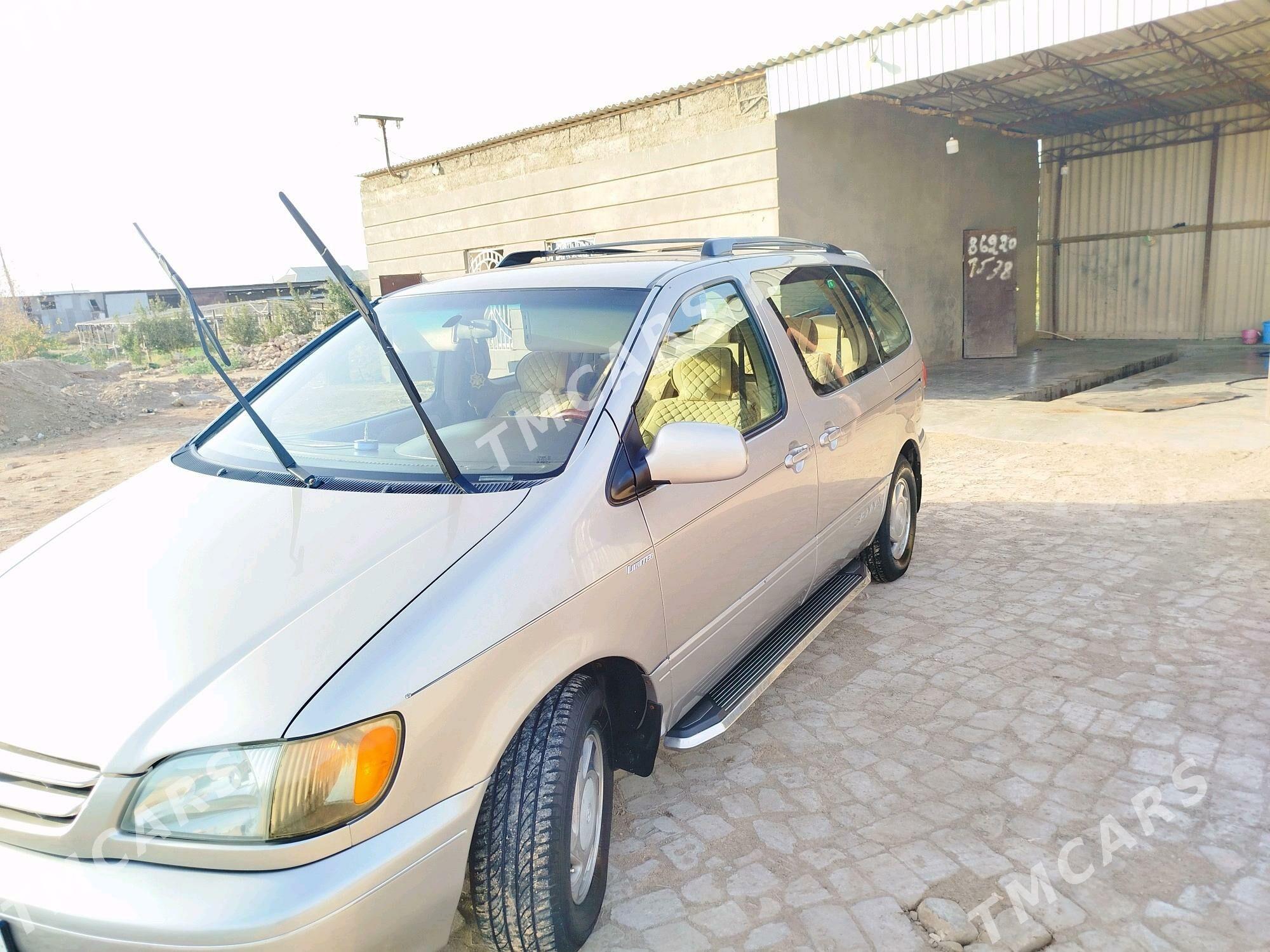 Toyota Sienna 2002 - 160 000 TMT - Сакарчага - img 4