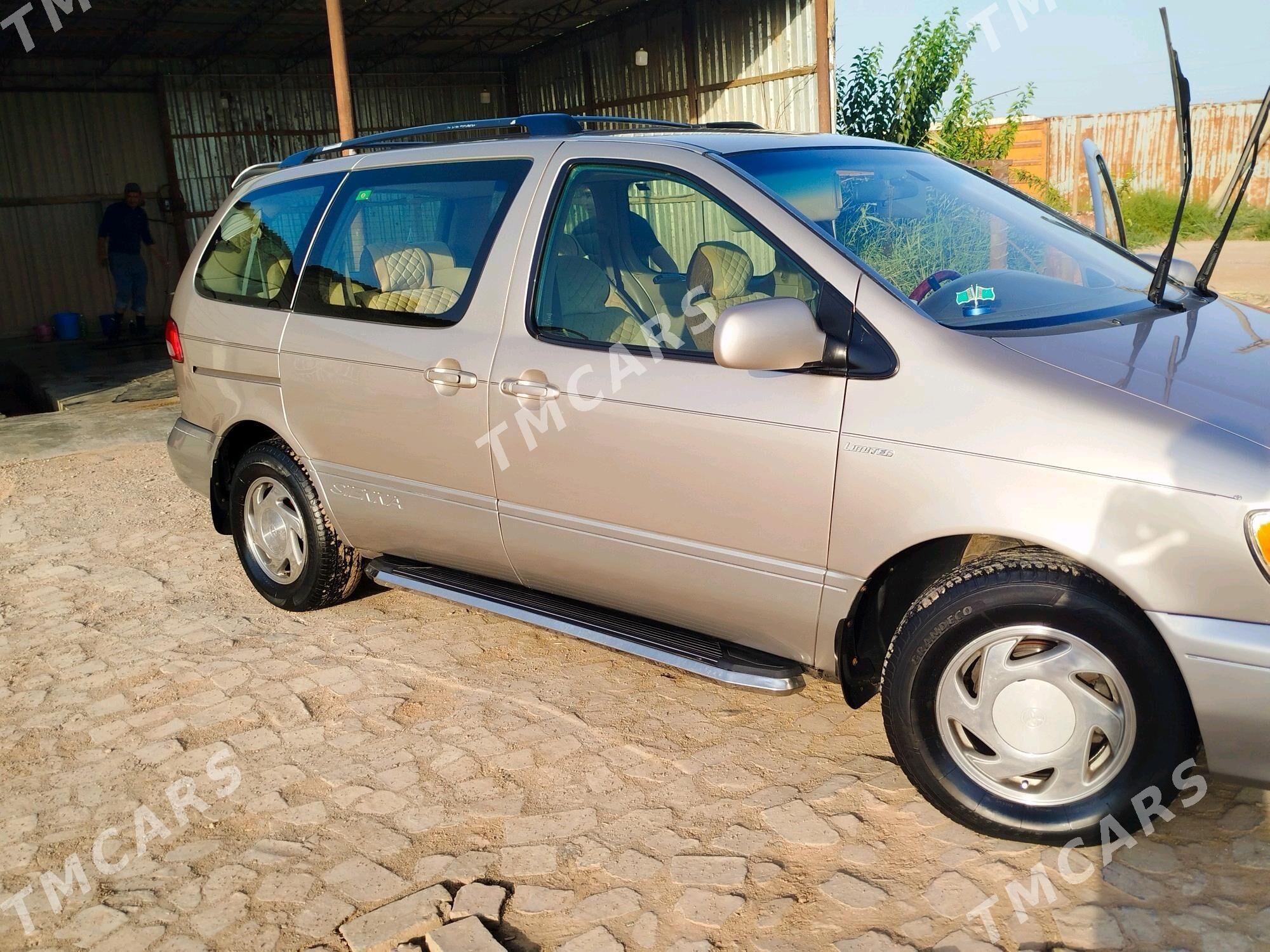 Toyota Sienna 2002 - 160 000 TMT - Сакарчага - img 3