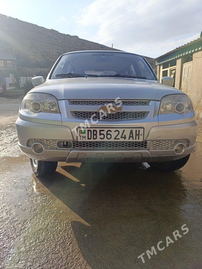 Chevrolet Niva 2012 - 120 000 TMT - Bäherden - img 2