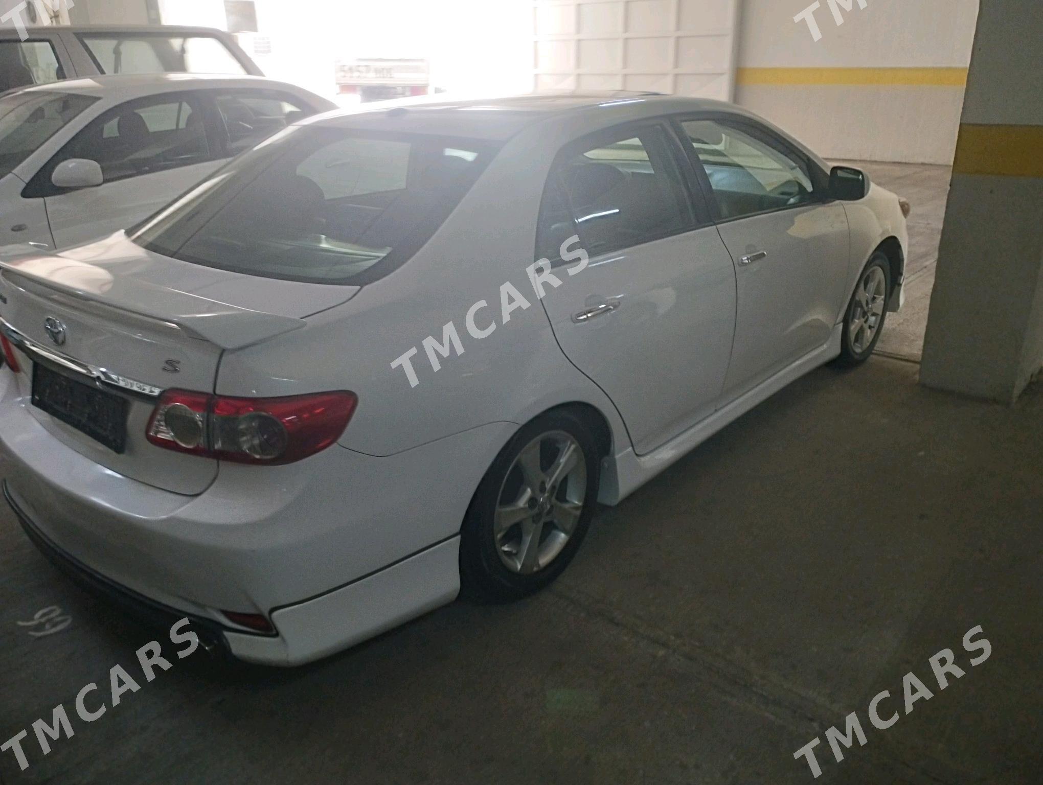 Toyota Corolla 2011 - 185 000 TMT - Aşgabat - img 4