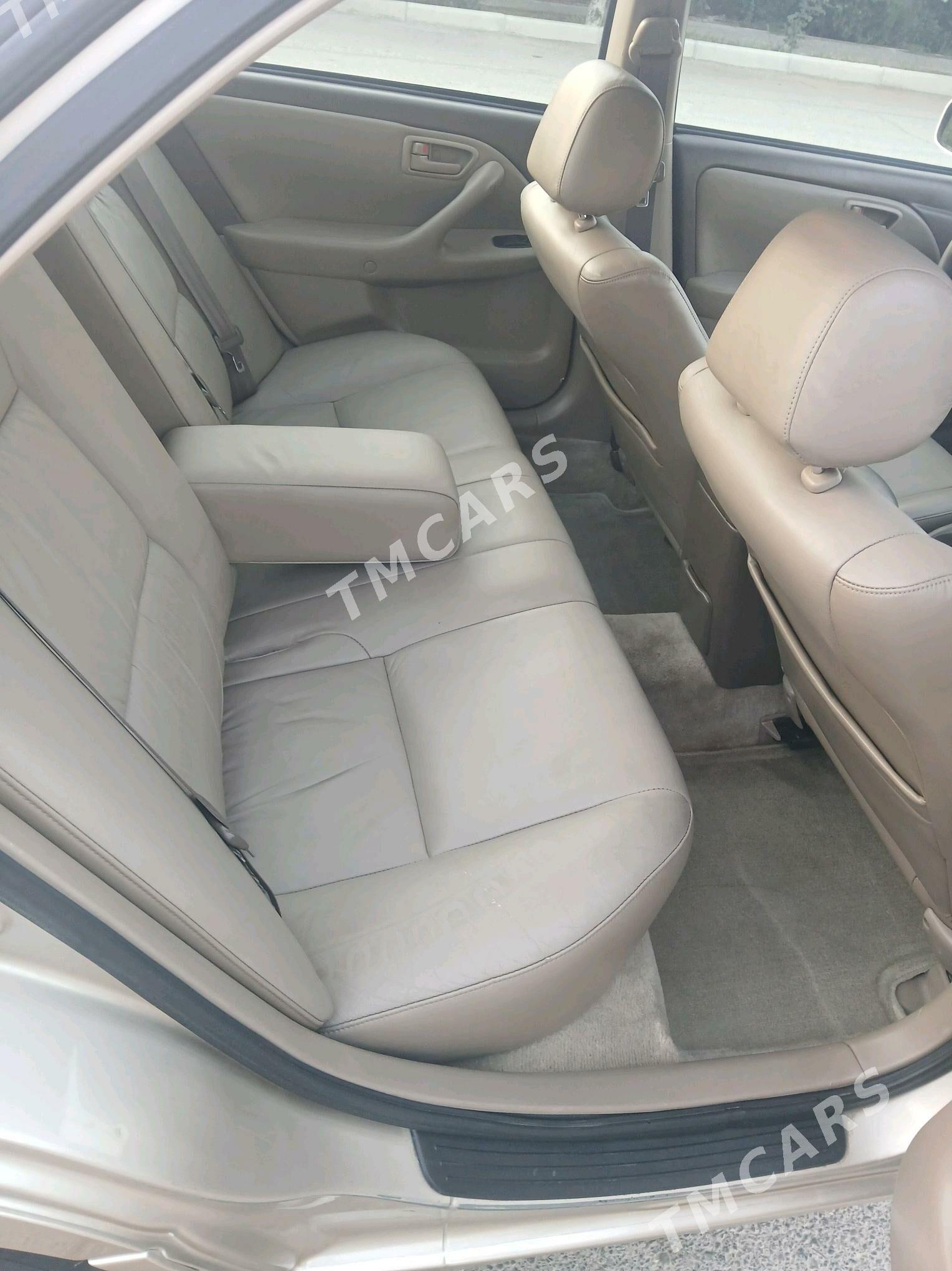 Toyota Camry 2000 - 220 000 TMT - Bäherden - img 7