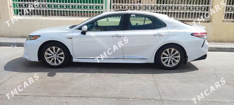 Toyota Camry 2018 - 295 000 TMT - Мир 2 - img 9