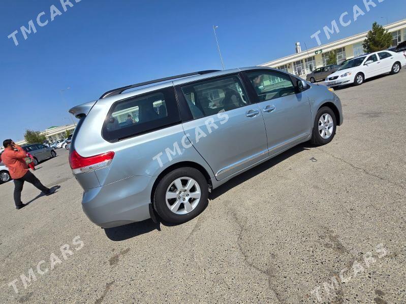 Toyota Sienna 2012 - 280 000 TMT - Дянев - img 6