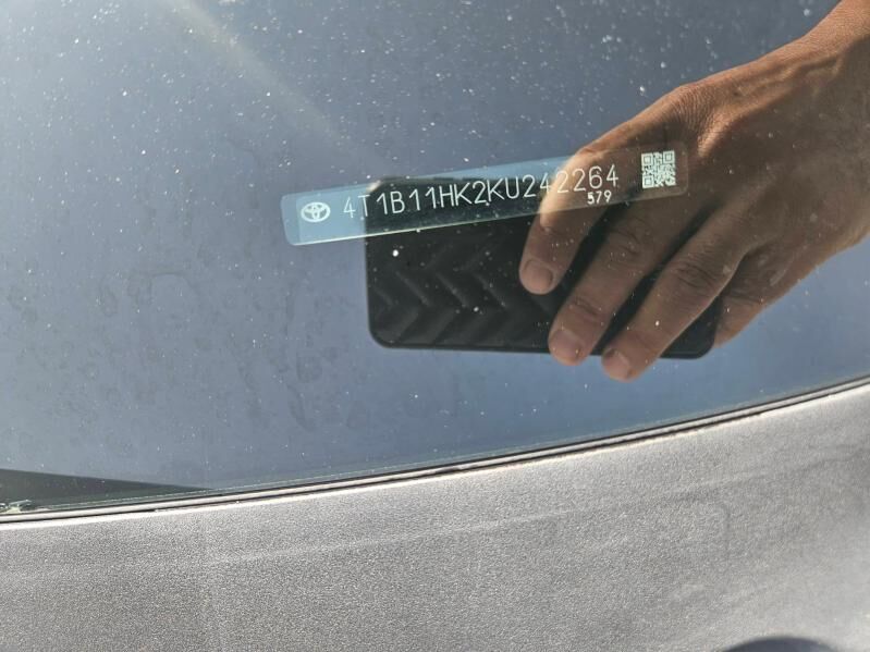 Toyota Camry 2019 - 315 000 TMT - Aşgabat - img 8