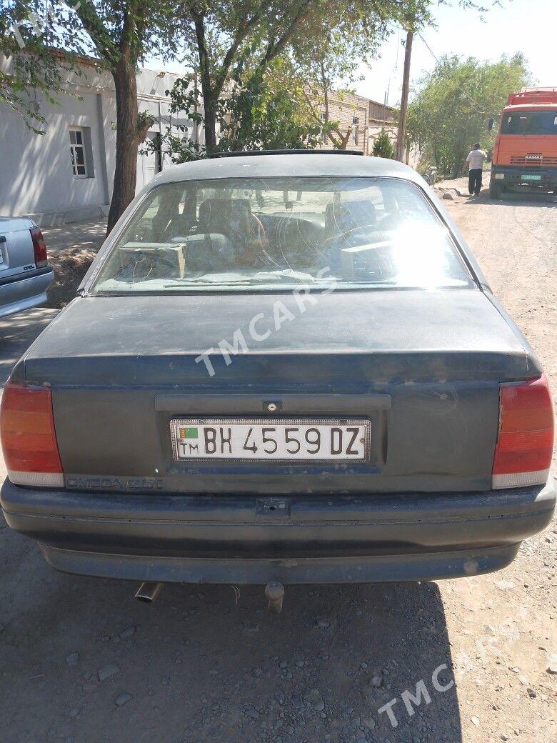 Opel Omega 1991 - 15 000 TMT - Akdepe - img 3