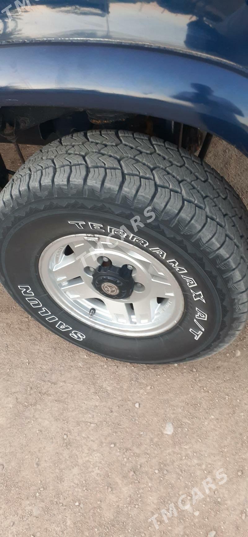 Toyota Hilux 1992 - 60 000 TMT - Türkmenbaşy - img 2