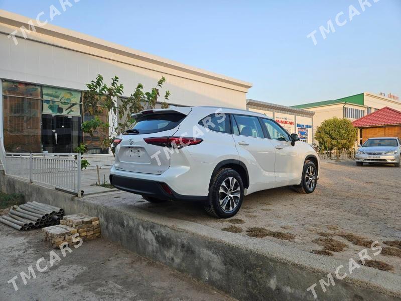 Toyota Highlander 2022 - 540 000 TMT - Мары - img 10