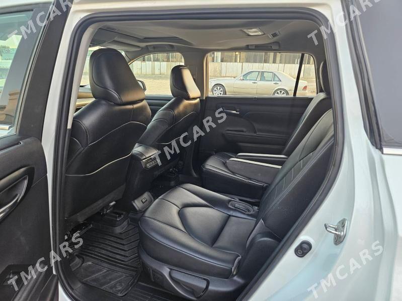 Toyota Highlander 2022 - 540 000 TMT - Мары - img 7