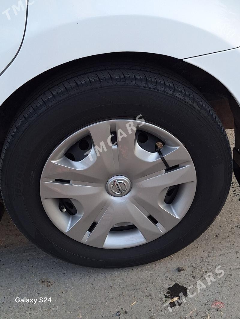 Nissan Versa 2010 - 136 000 TMT - Aşgabat - img 2