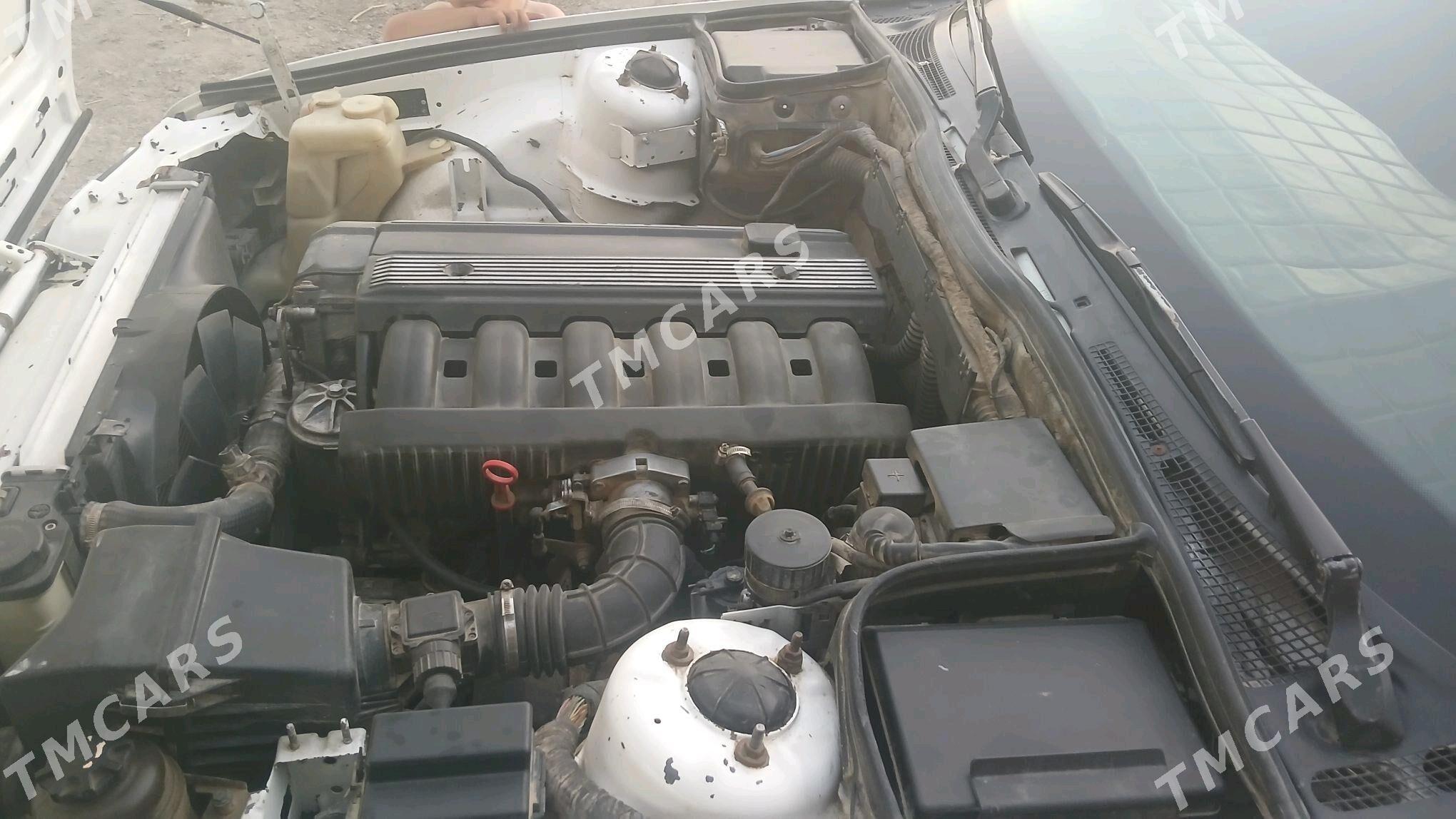 BMW 525 1989 - 50 000 TMT - Мургап - img 2