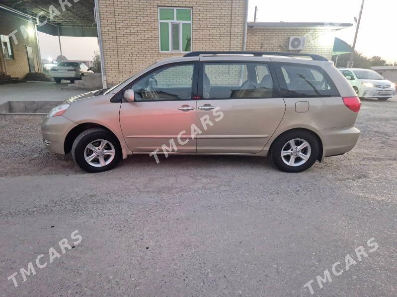 Toyota Sienna 2009 - 240 000 TMT - Mary - img 2