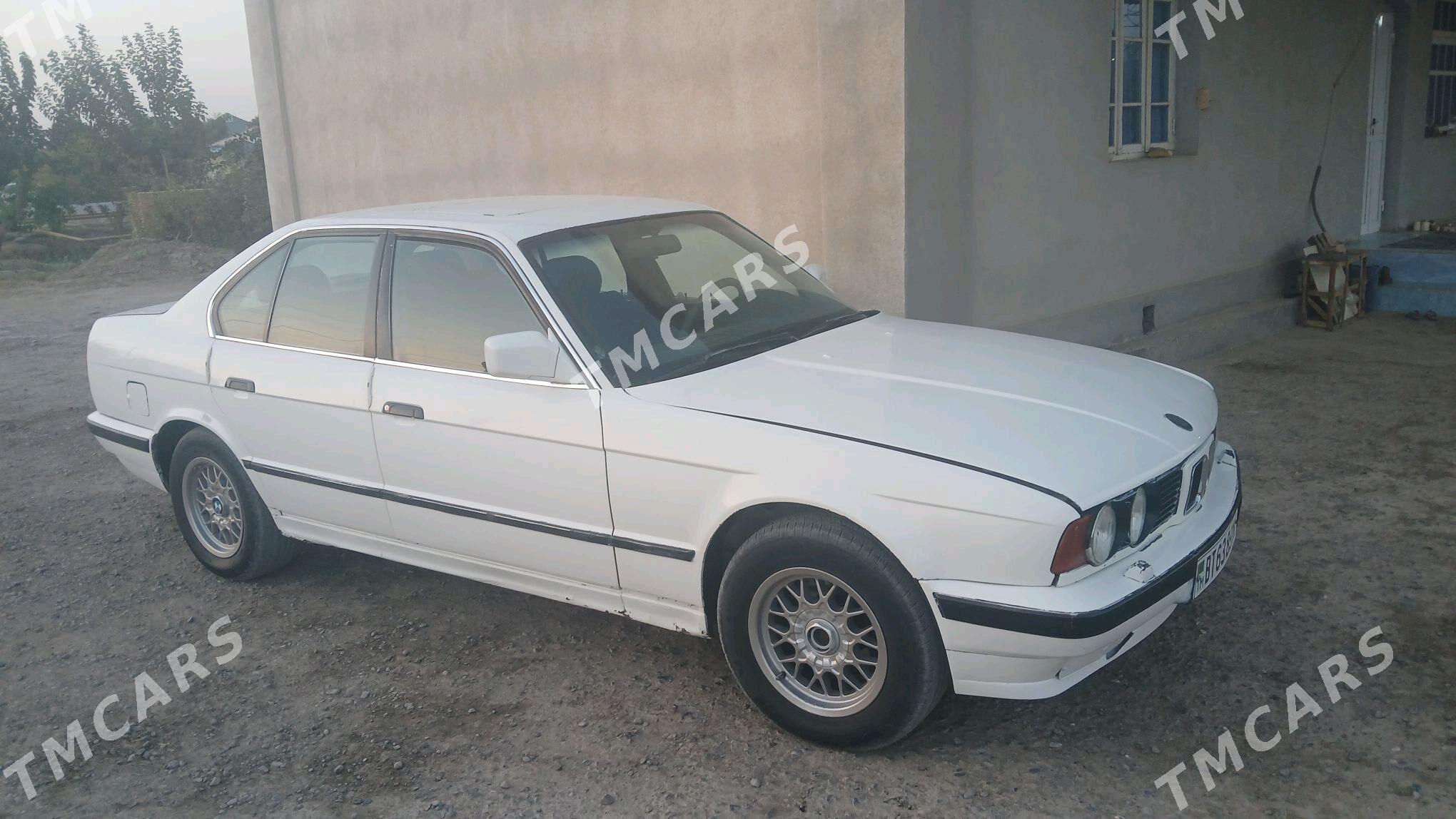 BMW 525 1989 - 50 000 TMT - Мургап - img 5