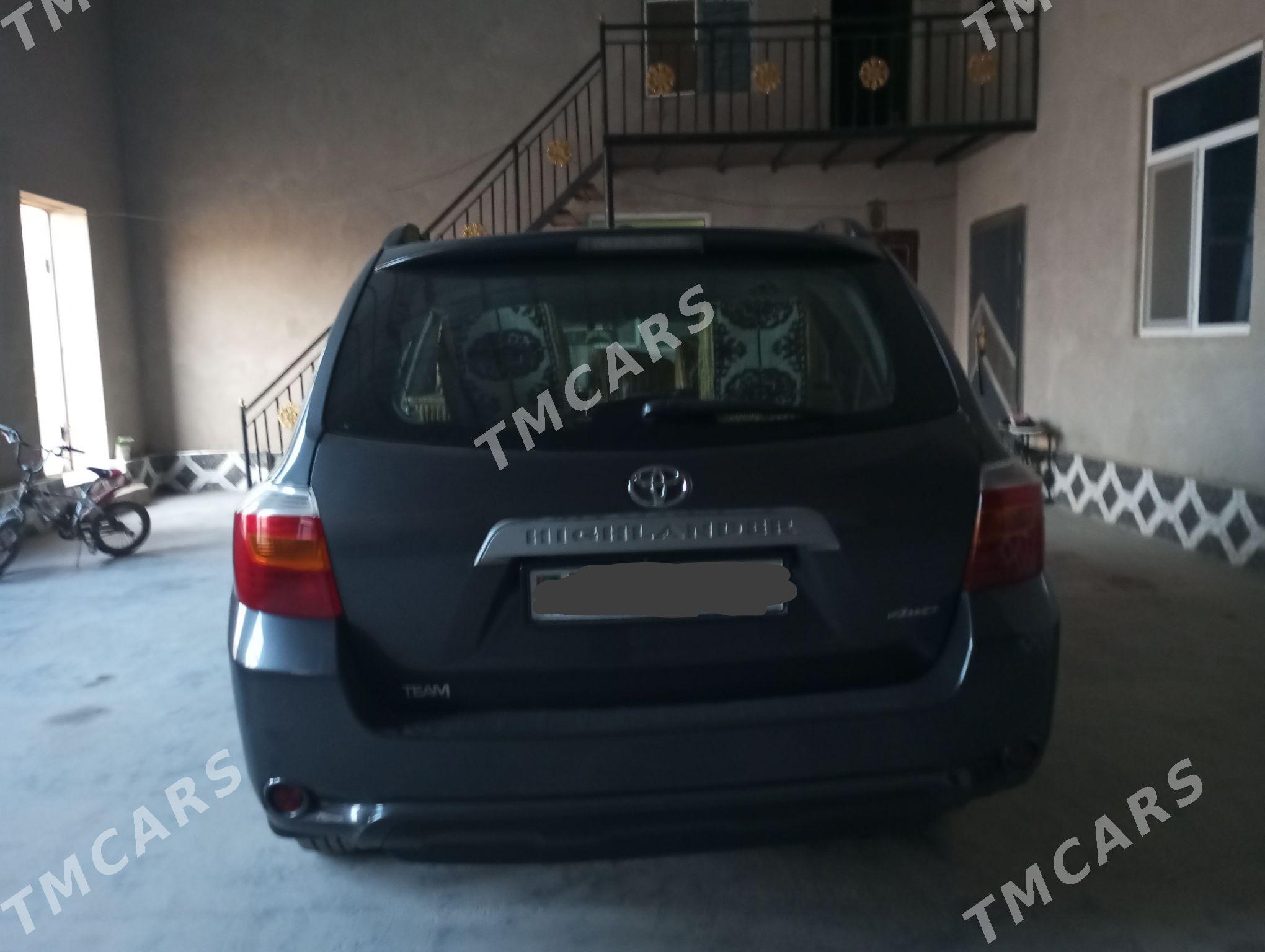 Toyota Highlander 2010 - 300 000 TMT - Чарджоу - img 4