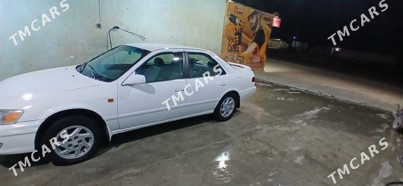 Toyota Camry 2000 - 120 000 TMT - Ак-Бугдайский этрап - img 3