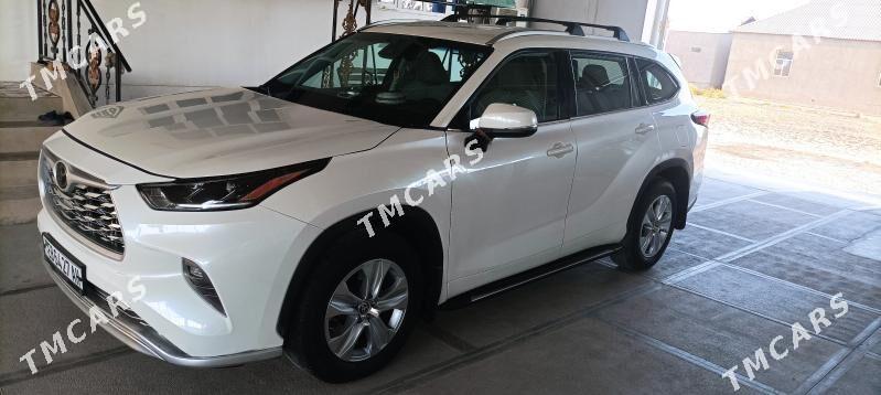 Toyota Highlander 2021 - 450 000 TMT - Теджен - img 2