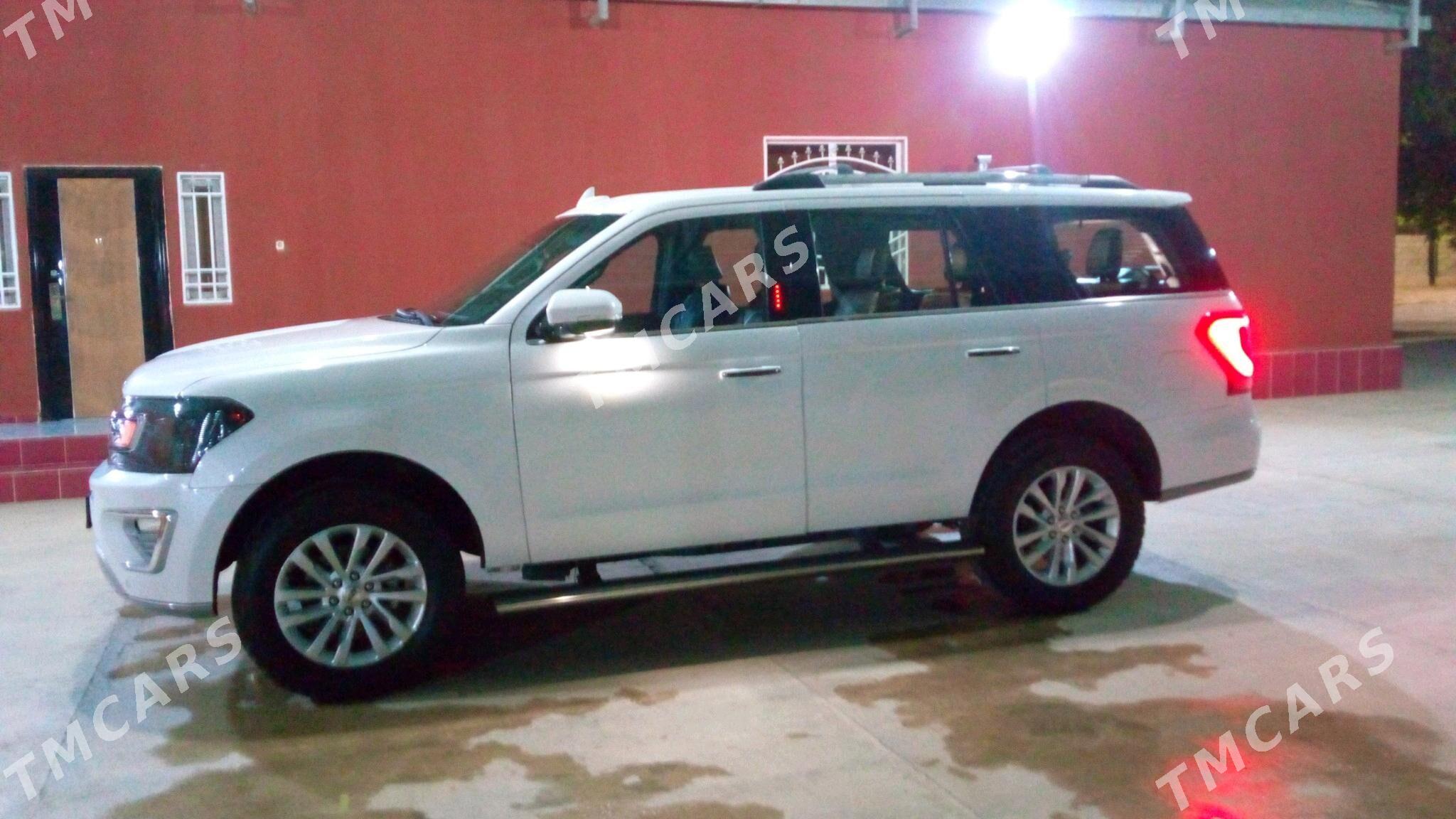 Ford Expedition 2018 - 510 000 TMT - Gypjak - img 2