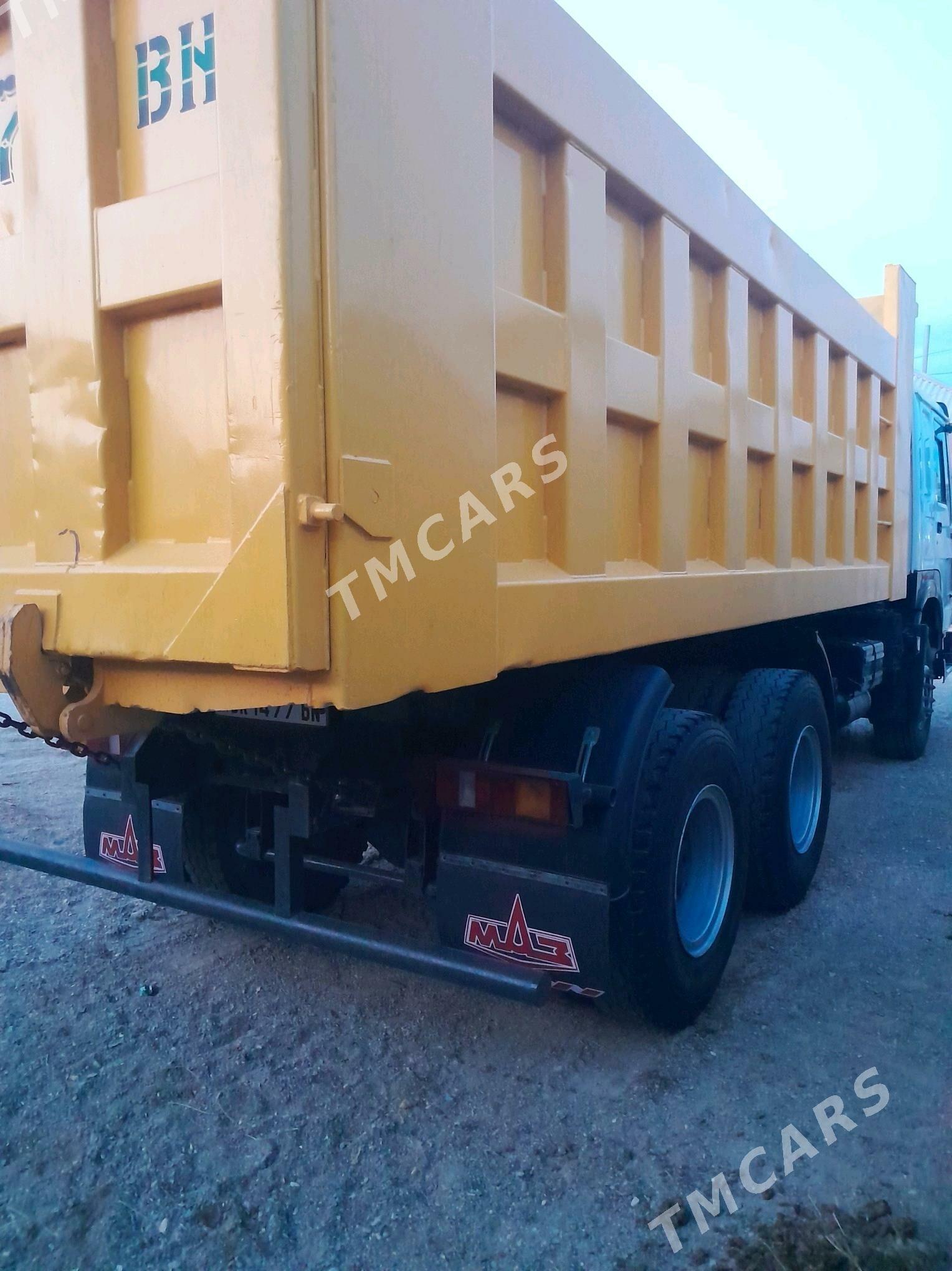 Howo Sinotruk 2009 - 500 000 TMT - Гумдаг - img 3