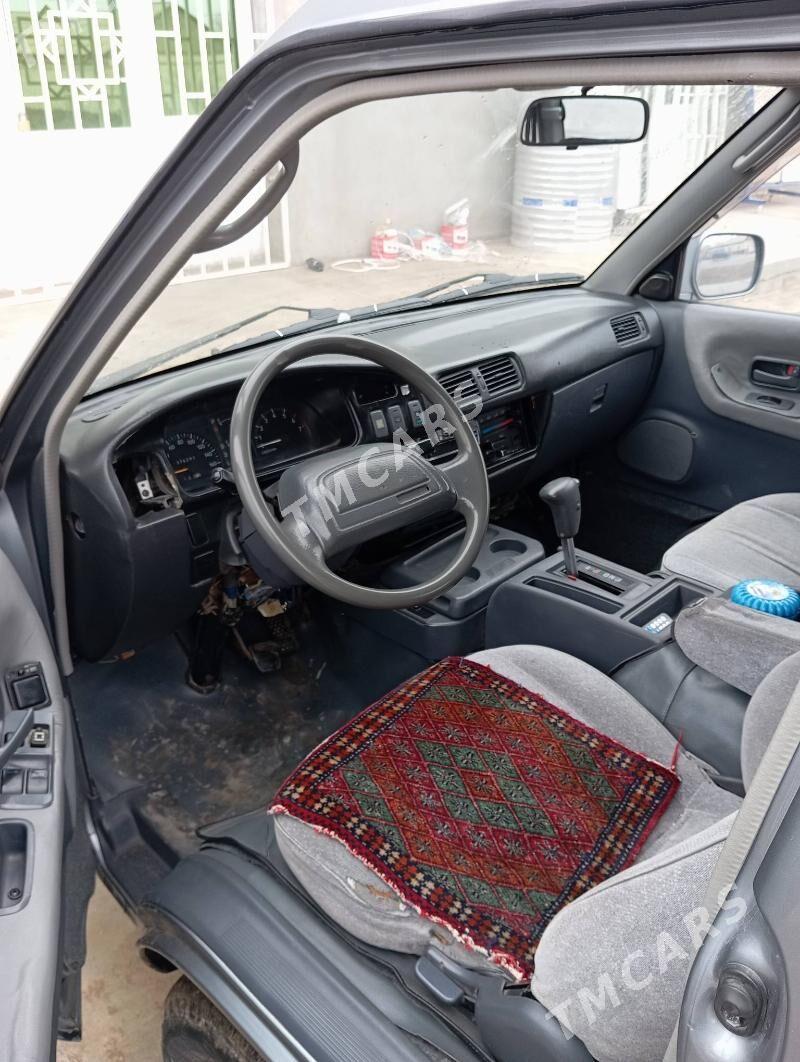 Toyota Town Ace 1993 - 75 000 TMT - Кёнеургенч - img 4