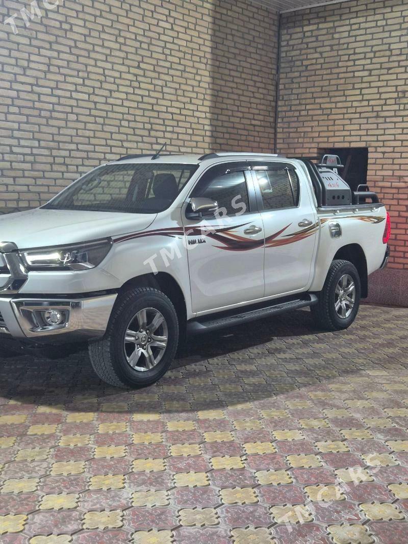 Toyota Hilux 2025 - 710 000 TMT - Мары - img 2