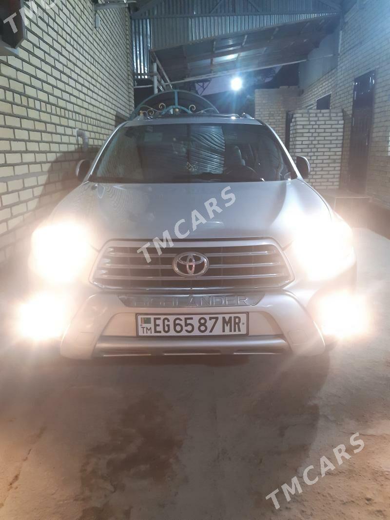 Toyota Highlander 2010 - 320 000 TMT - Мары - img 5