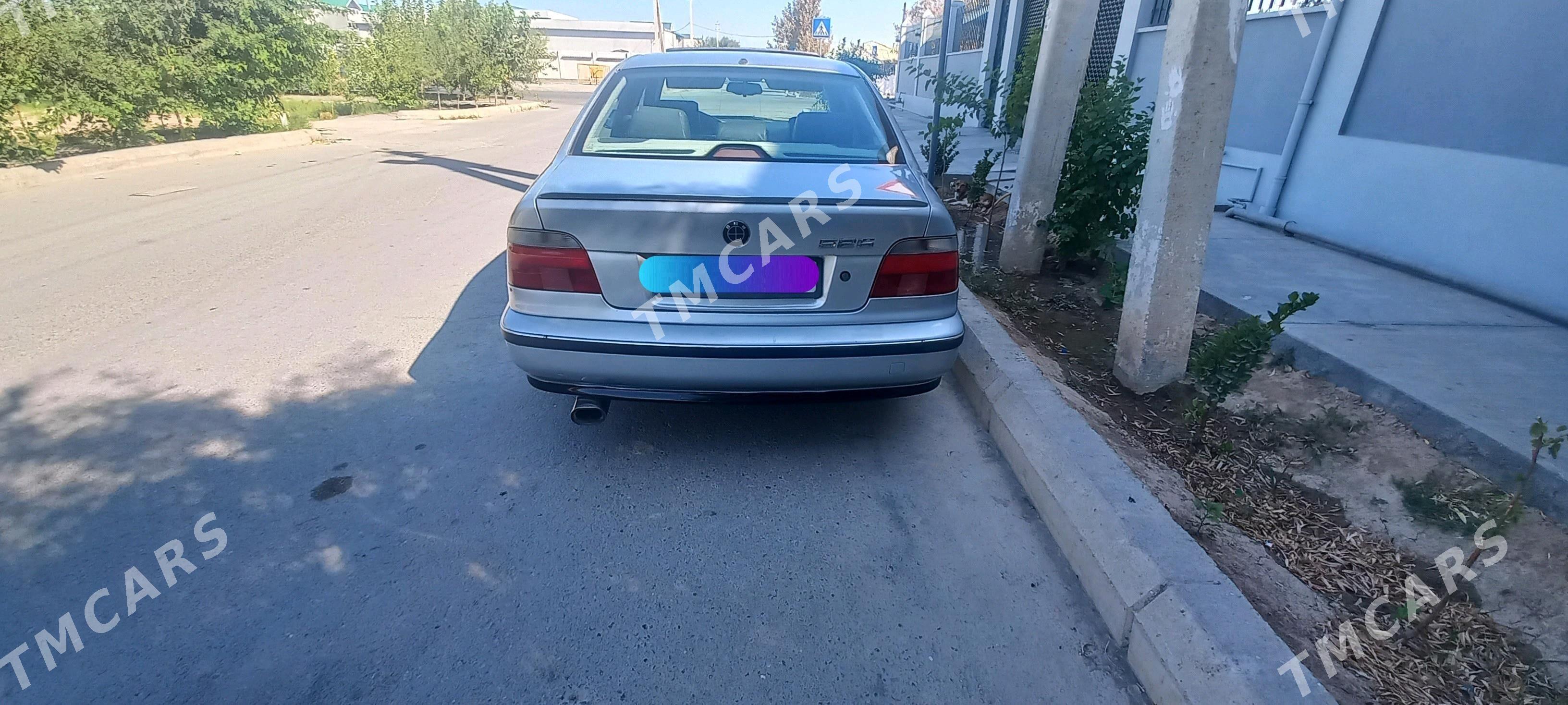 BMW E39 1999 - 84 000 TMT - Ялкым - img 4